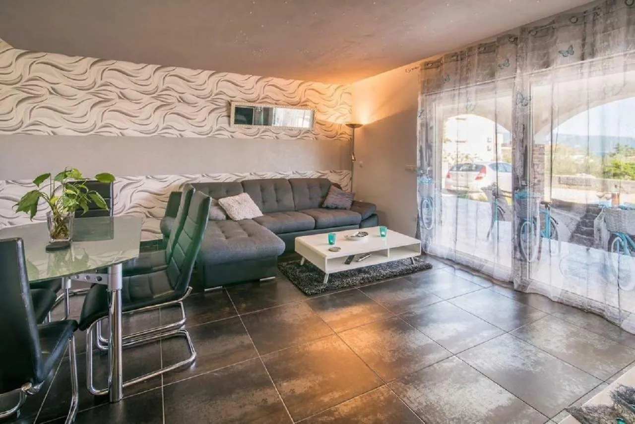 Apartment Brankica&Tea Krk Island 0*, Krk Town
